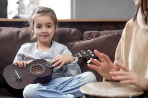 des jouets pour l'éveil musical de bébé