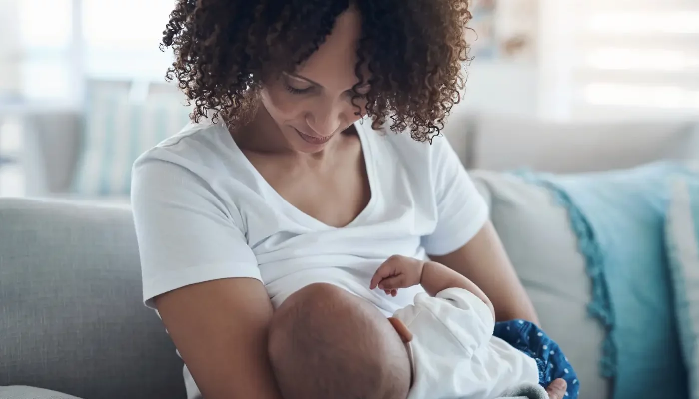 Colostrum : mieux connaitre l’or liquide pour votre bébé