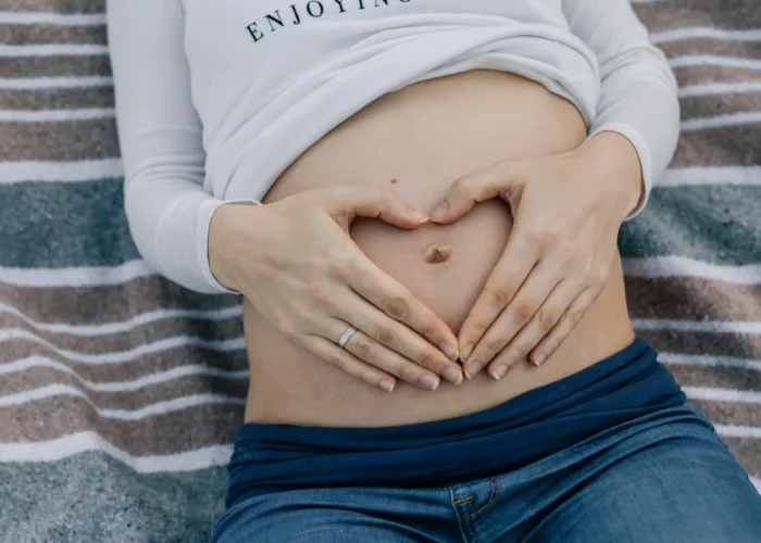 La routine beauté miracle pour dire adieu aux taches de grossesse